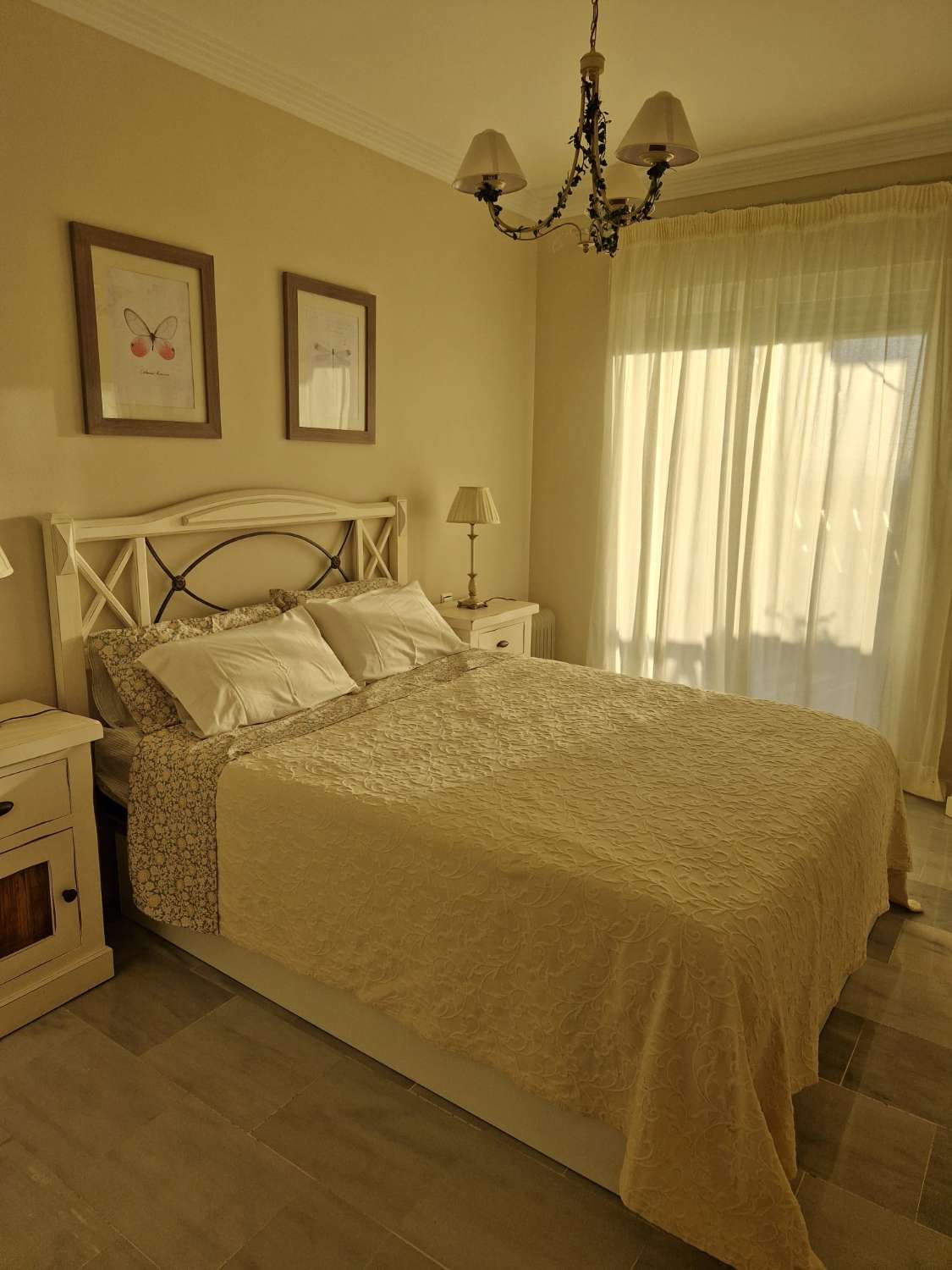 SE ALQUILA BONITO ATICO DESDE AHORA -15.6.26 Y DESDE 1.10.26-15.6.27 EN MIJAS