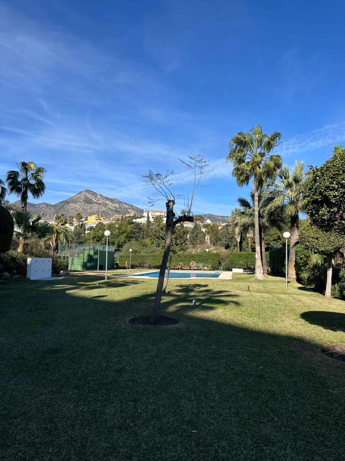 Se vende magnifico apartamento con vistas al mar a 3 minutos de la playa – Benalmádena