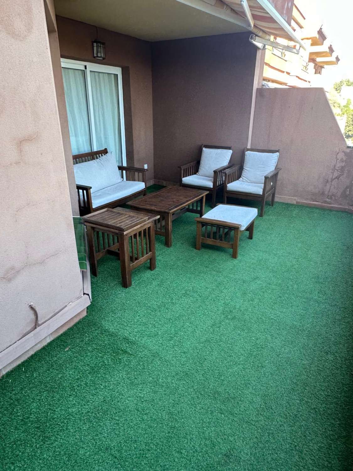 Se vende magnifico apartamento con vistas al mar a 3 minutos de la playa – Benalmádena