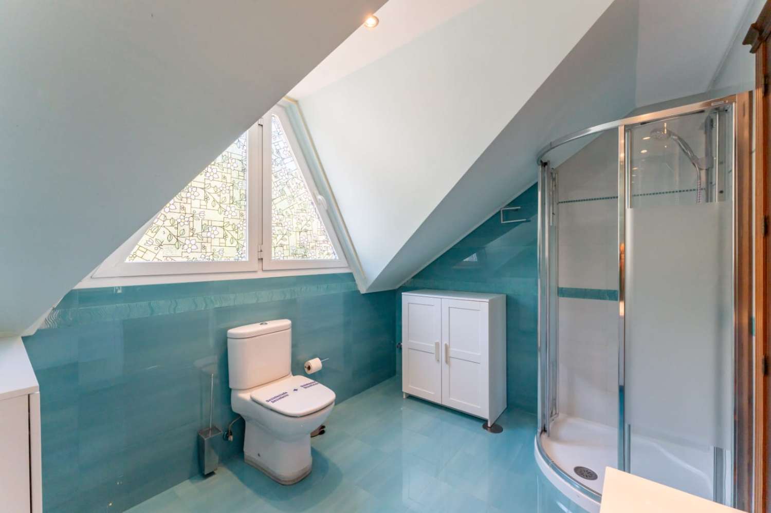 SE ALQUILA CHALET PAREADO EN CORTIJO DE TORREQUEBRADA (BENALMADENA)