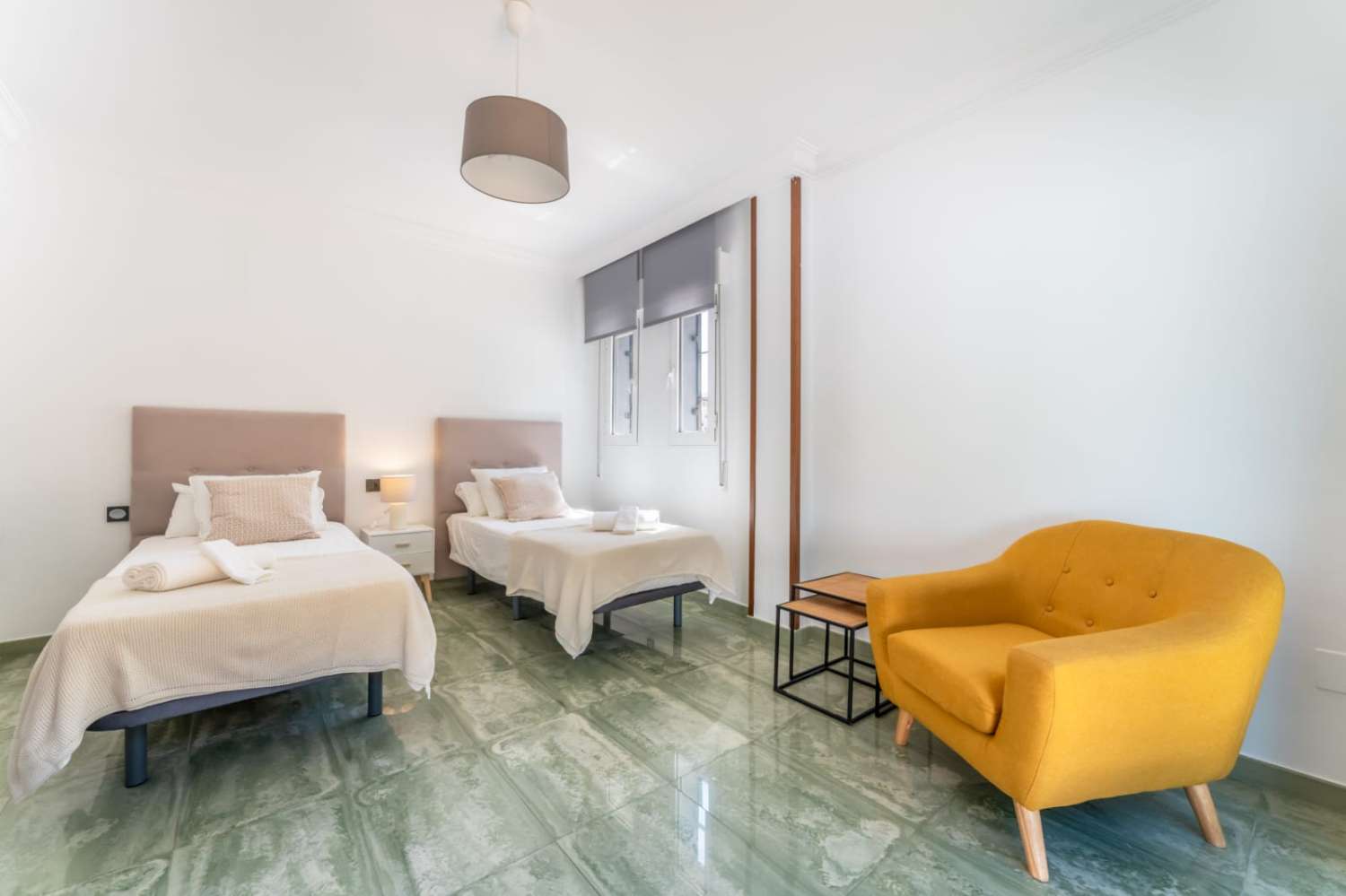 SE ALQUILA CHALET PAREADO EN CORTIJO DE TORREQUEBRADA (BENALMADENA)