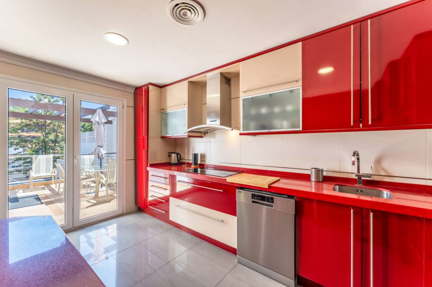 SE ALQUILA CHALET PAREADO EN CORTIJO DE TORREQUEBRADA (BENALMADENA)