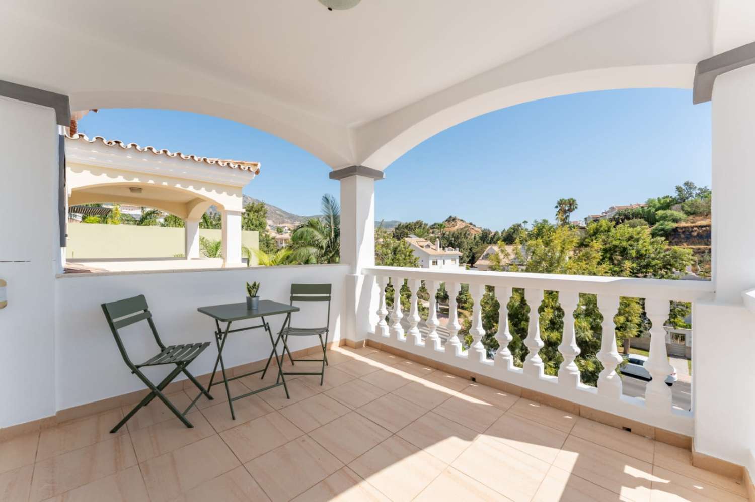 SE ALQUILA CHALET PAREADO EN CORTIJO DE TORREQUEBRADA (BENALMADENA)