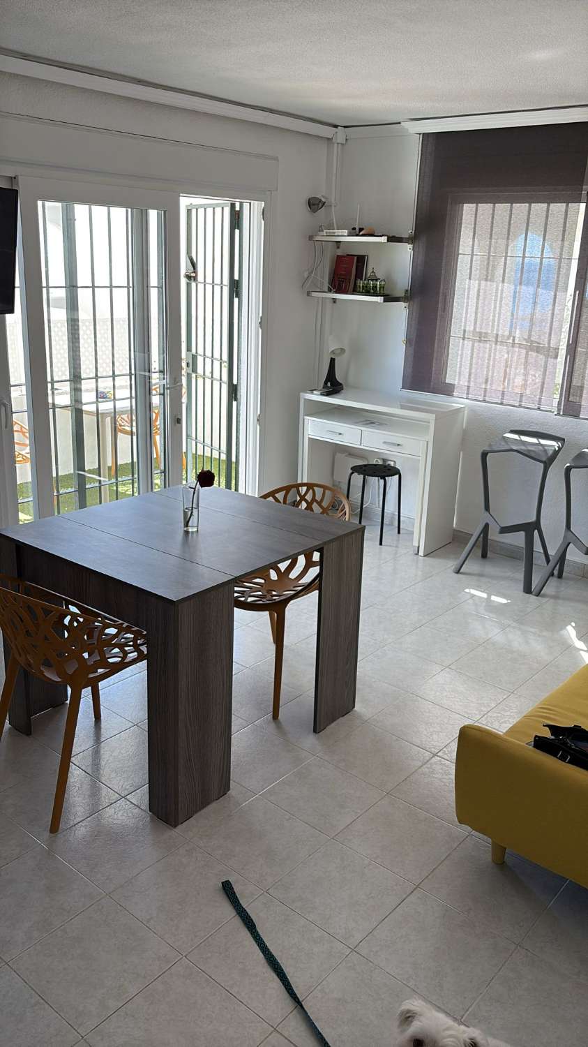 SE VENDE PRECIOSO APARTAMENTO EN MIJAS COSTA CON VISTAS ESPECTACULARES.