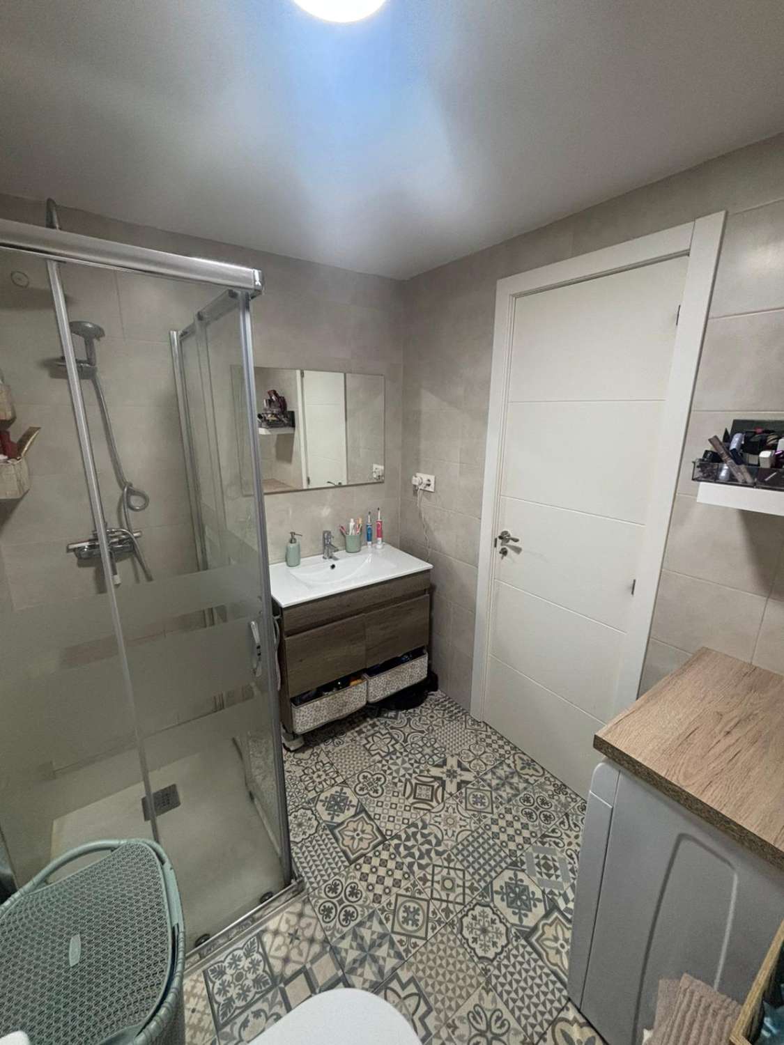 Media temporada desde ahora hasta 31/05/2026 Se alquila apartamento de 1 dormitorio en la colina(Torremolinos)