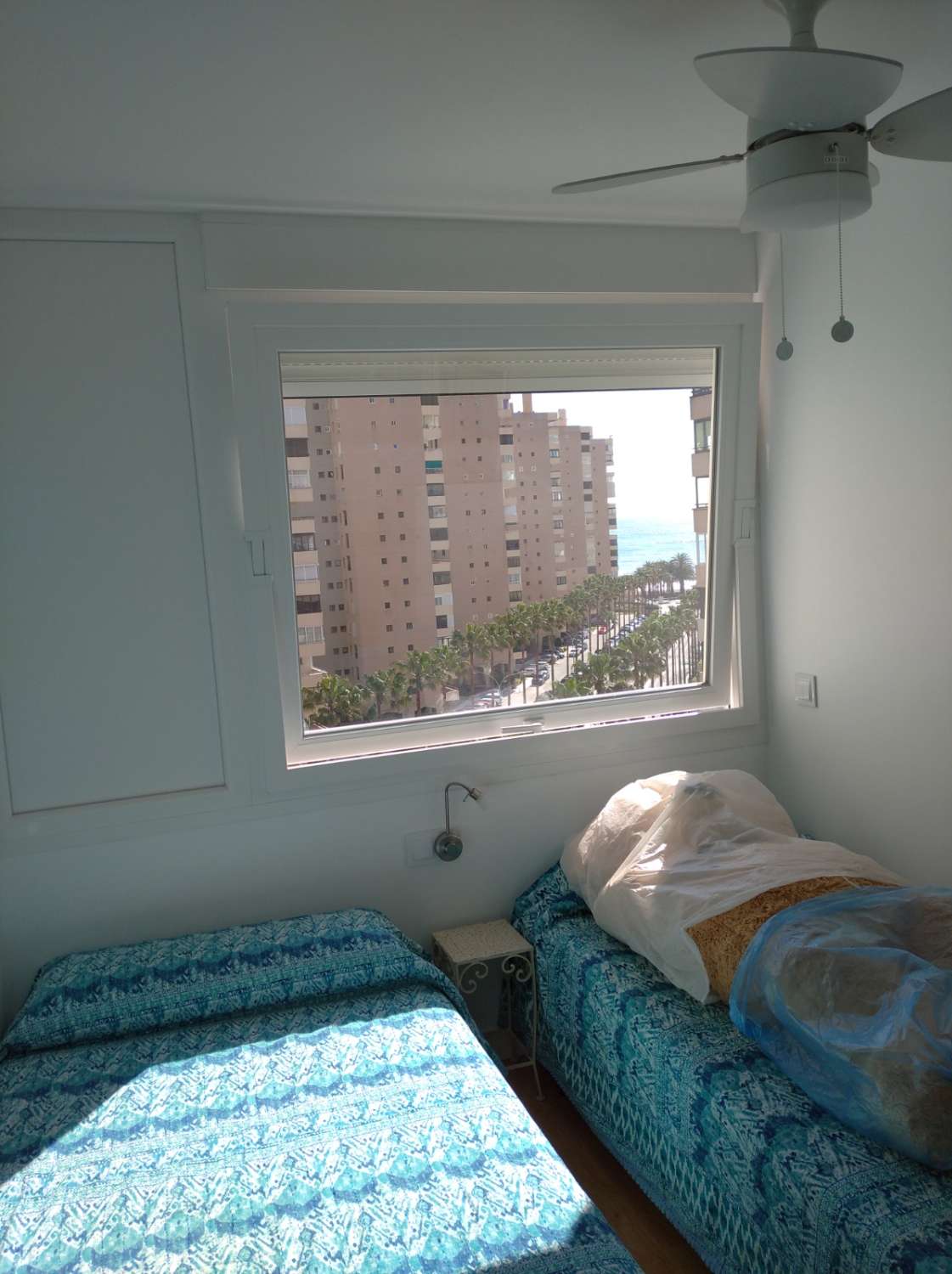 SE ALQUILA DESDE 7.4.26 - 30.6.26  Y DESDE 1..9.26-30.6.27 BONITO APARTAMENTO CON VISTAS AL MAR EN PLAYAMAR (TORREMOLINOS)