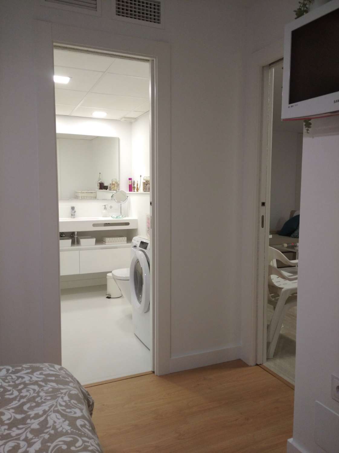 SE ALQUILA DESDE 7.4.26 - 30.6.26  Y DESDE 1..9.26-30.6.27 BONITO APARTAMENTO CON VISTAS AL MAR EN PLAYAMAR (TORREMOLINOS)