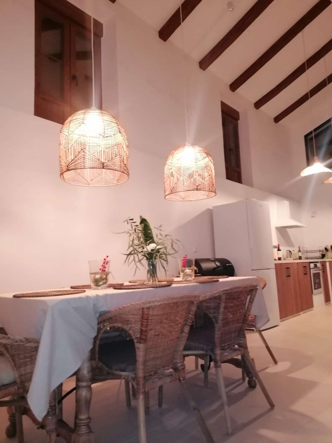 SE ALQUILA POR LARGA TEMPORADA MAGNIFICACASA EN COIN