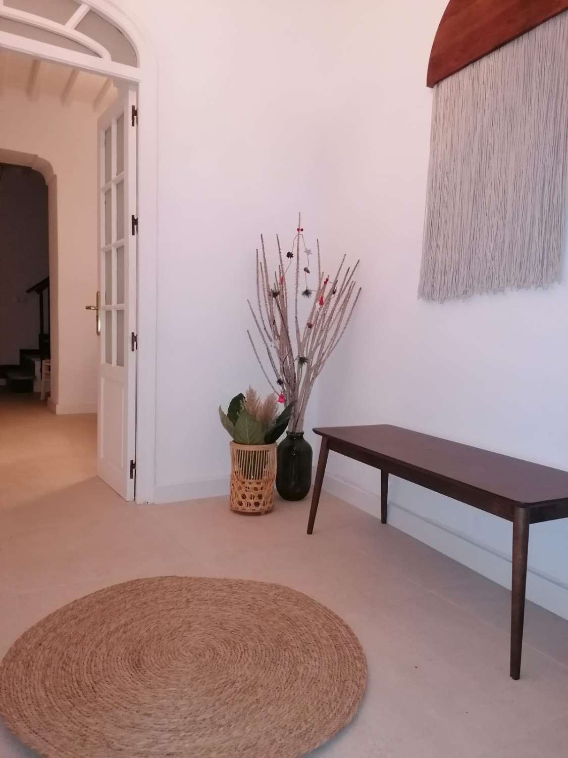 SE ALQUILA POR LARGA TEMPORADA MAGNIFICACASA EN COIN