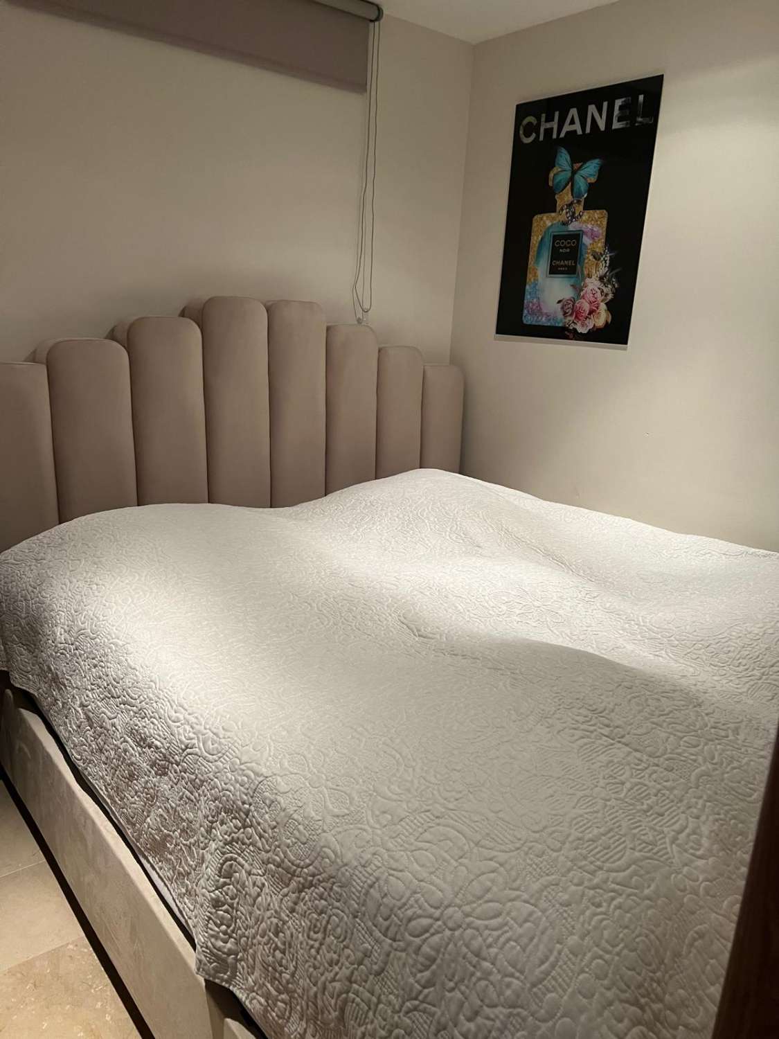 SE VENDE PRECIOSO APARTAMENTO TOTALMENTE RENOVADO  EN PUERTO MARINACON VISTAS AL MAR    (BENALMADENA)