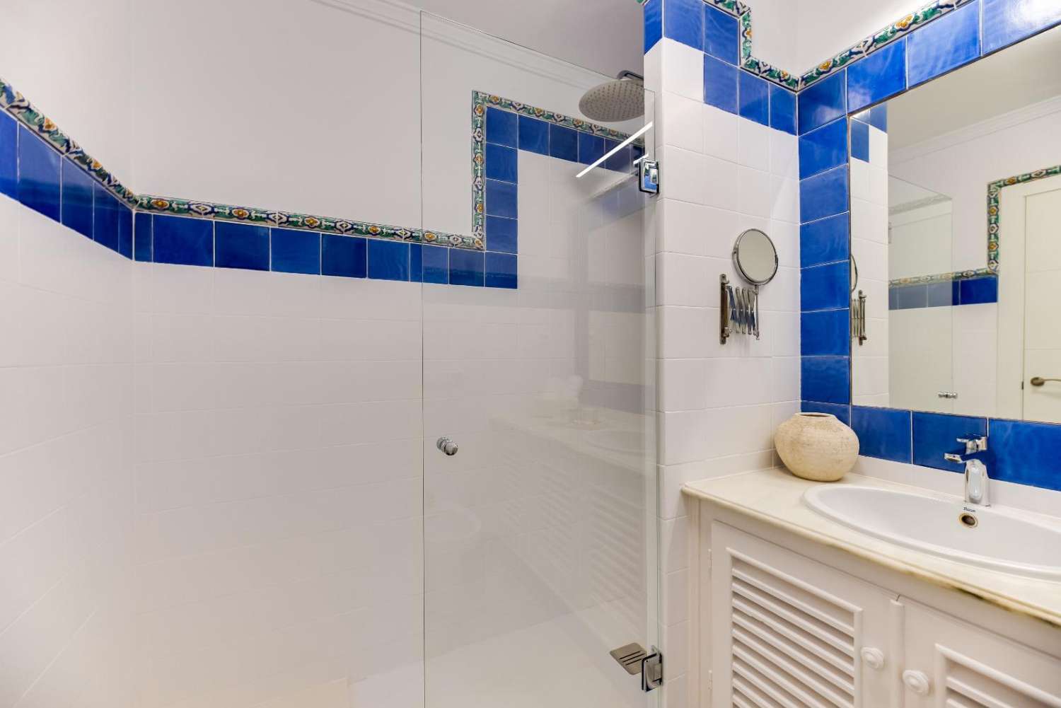 SE VENDE MAGNIFICA VILLA EN NUEVA ANDALUCIA (MARBELLA)