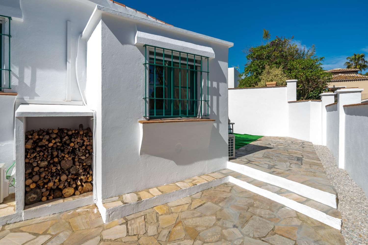 SE VENDE MAGNIFICA VILLA EN NUEVA ANDALUCIA (MARBELLA)