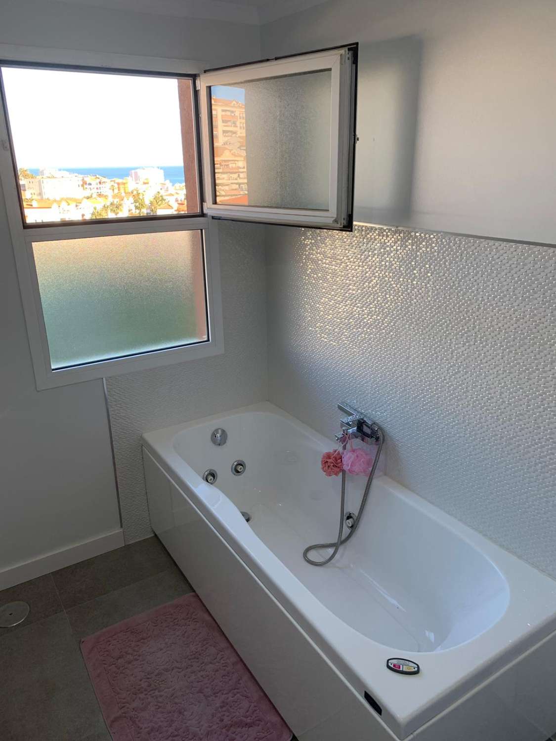 LARGA TEMPORADA, se alquila  triplex de lujo en Benalmadena