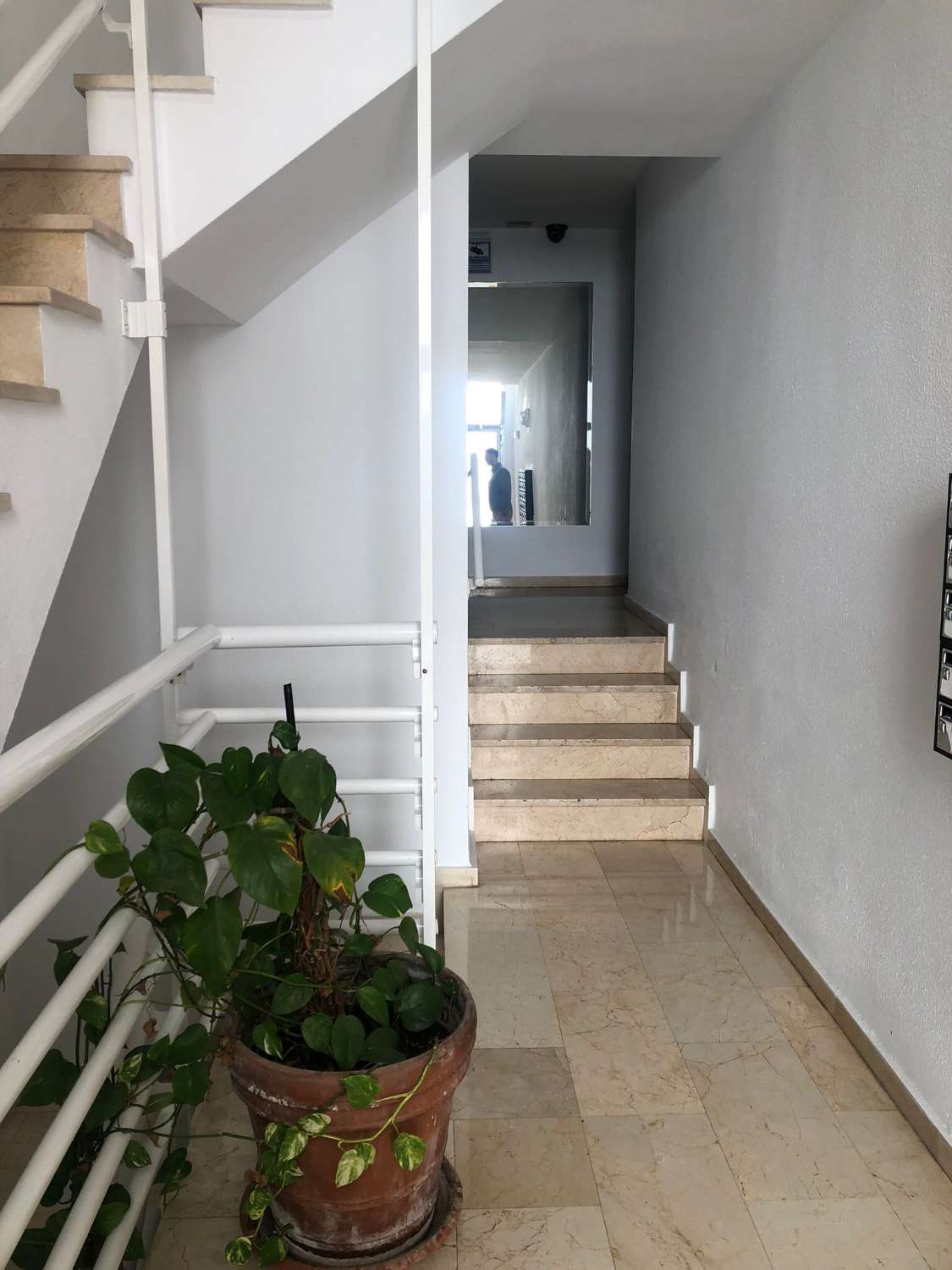Se vende Excelente apartamento en zona de Torrequebrada, Benalmádena