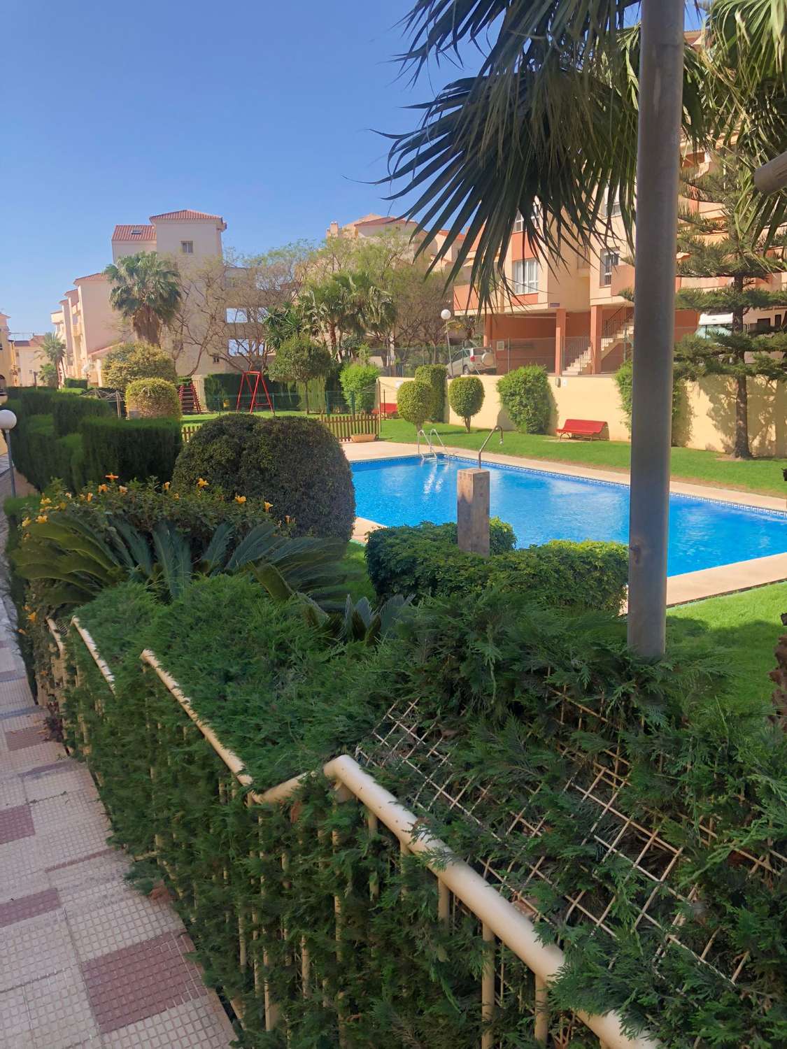 Se vende Excelente apartamento en zona de Torrequebrada, Benalmádena