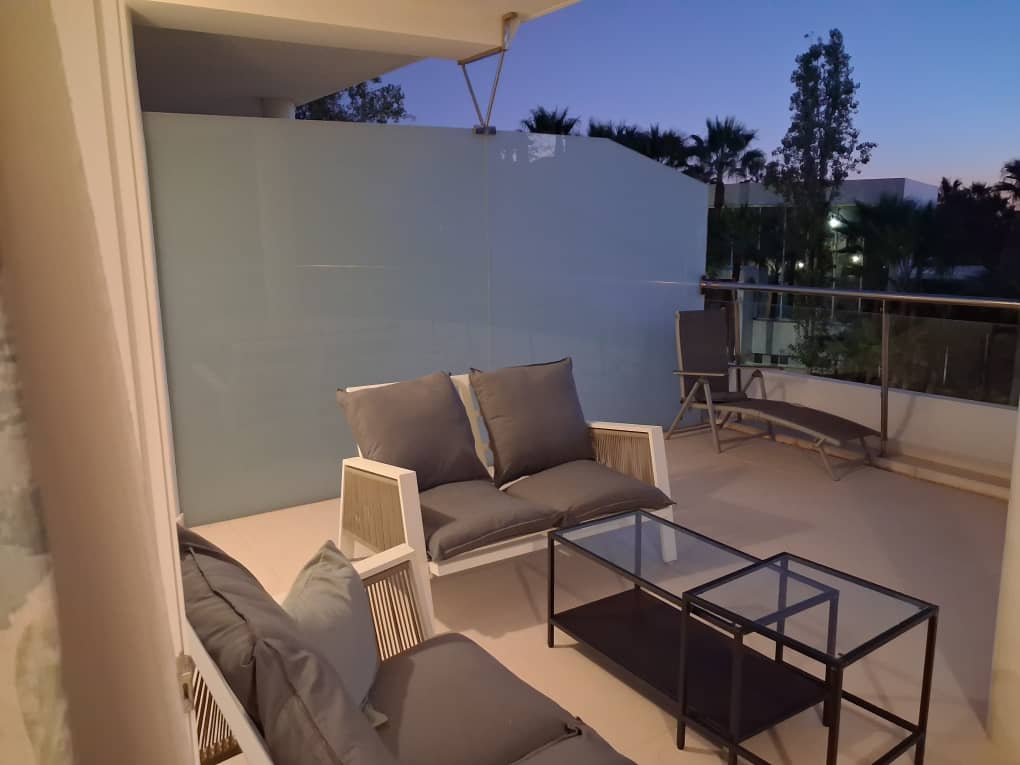 SE ALQUILA PARA LARGA TEMPORADA APARTAMENTO EN BENALMADENA ZONA HIGUERON