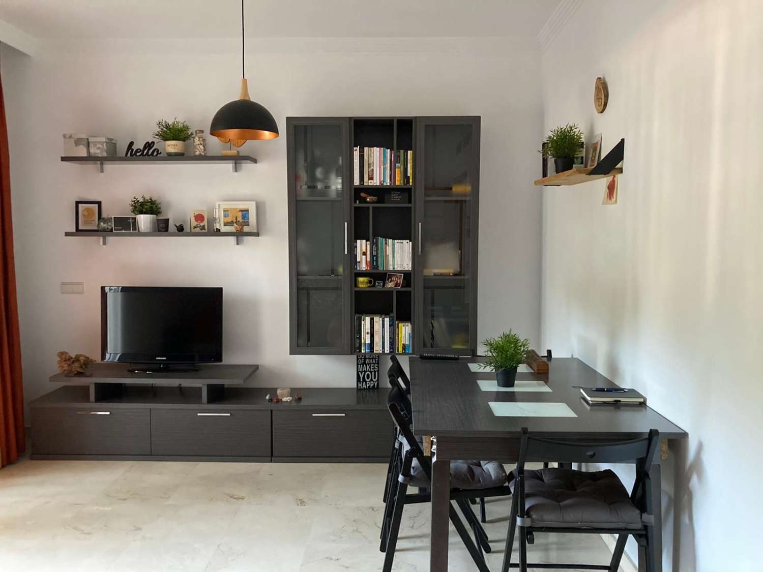 SE ALQUİLA DESDE 01/10/2026- 31/05/2027 BONITO APARTAMENTO EN ZONA MONTERREY (BENALMADENA).