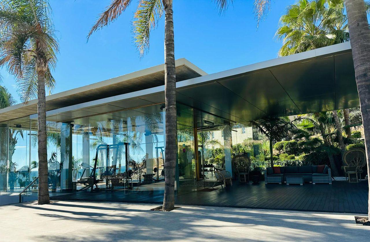 SE VENDE MAGNIFICO APARTAMENTO CON VISTAS AL MAR CERCA DE PLAYA EN LAS LAGUNAS DE MIJAS