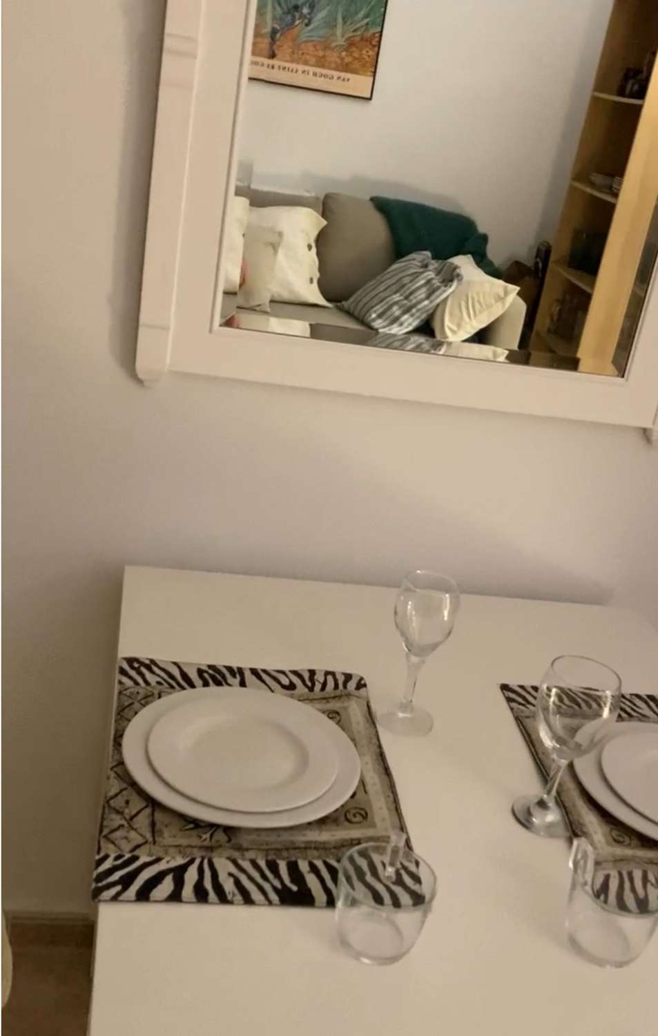 SE ALQUILA DESDE  Septiembre BONITO ESTUDIO EN ARROYO DE LA MIEL (BENALMADENA)