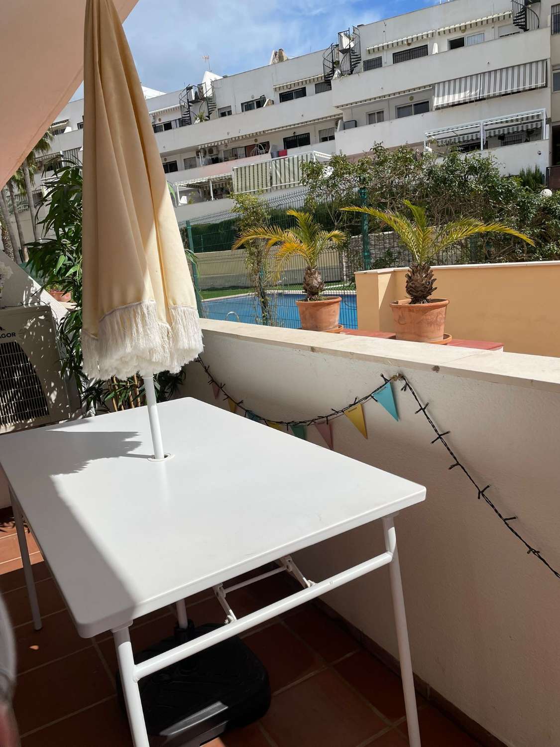 Vanaf nu een uitstekend appartement met drie slaapkamers te huur in Benalmadena