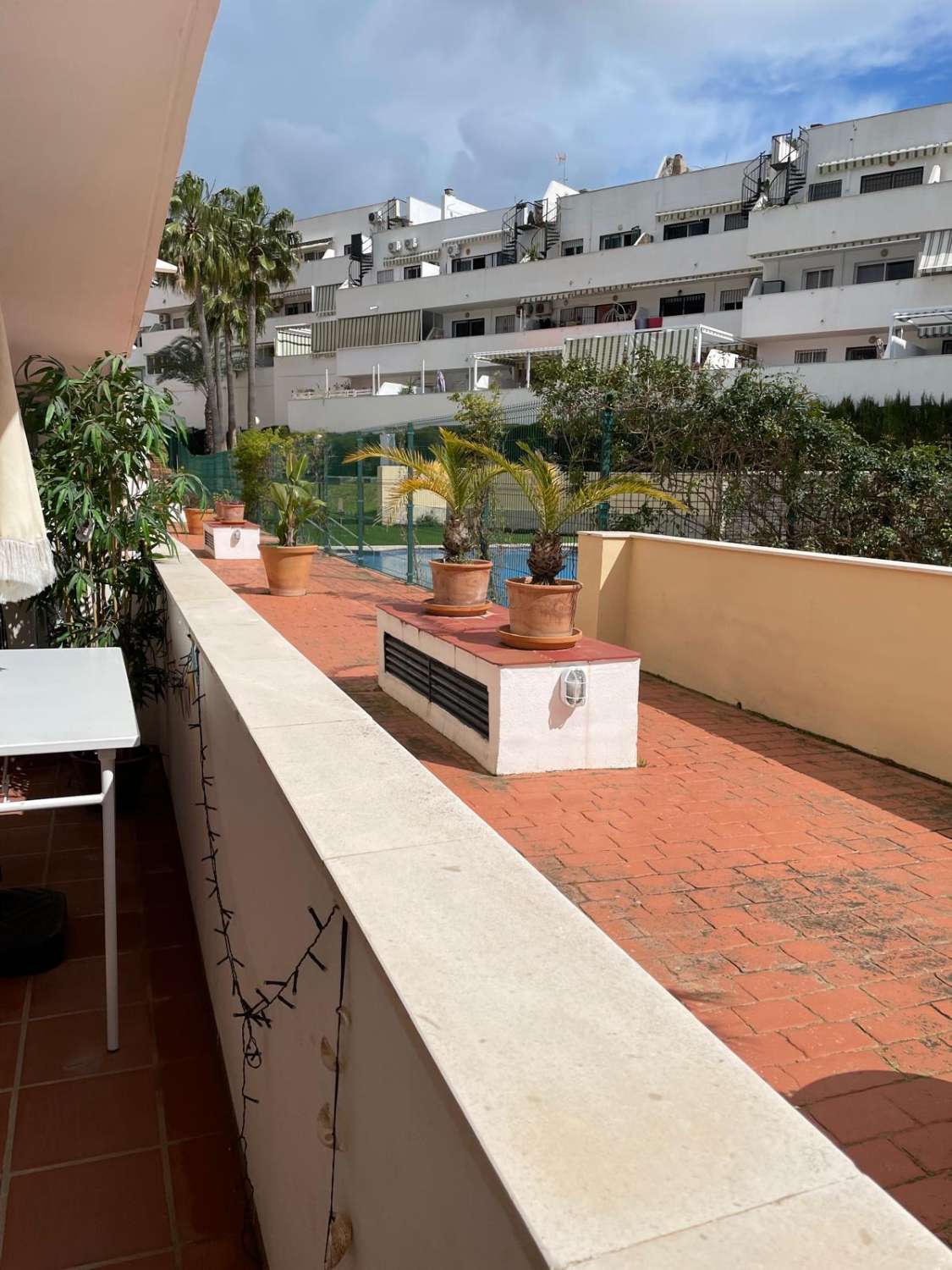Vanaf nu een uitstekend appartement met drie slaapkamers te huur in Benalmadena