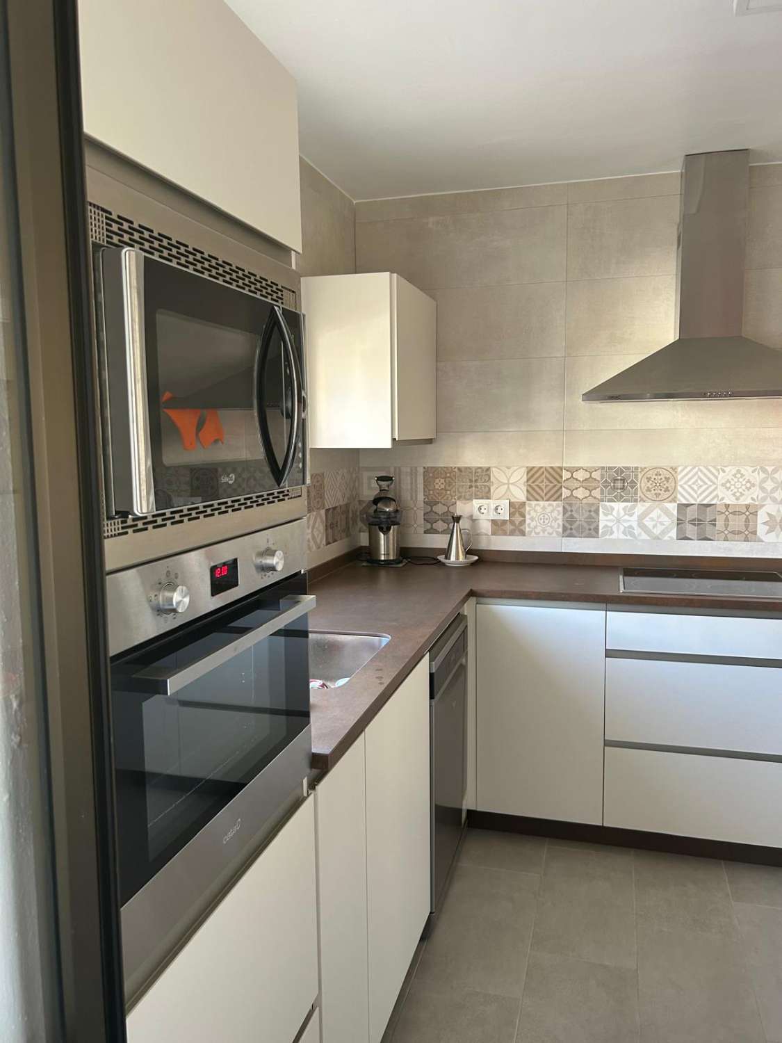 LARGA TEMPORADA BONITO APARTAMENTO EN BENALMADENA