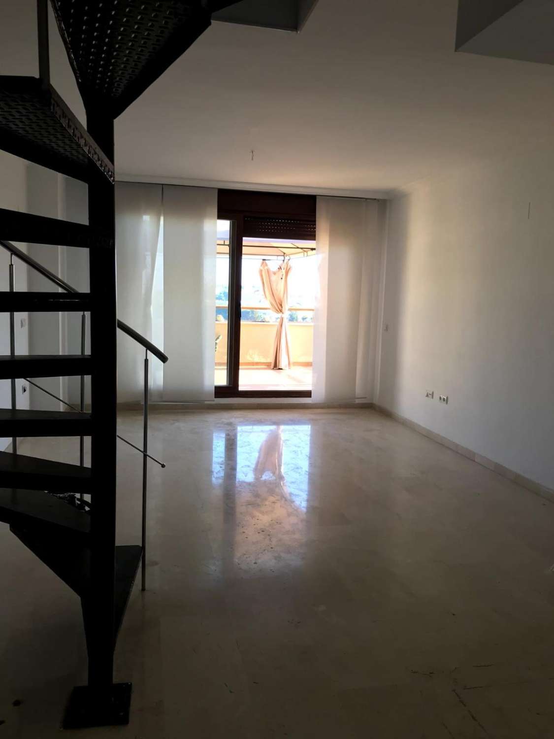 LARGA TEMPORADA.Atico duplex en Benalmadena (Torrequebrada)