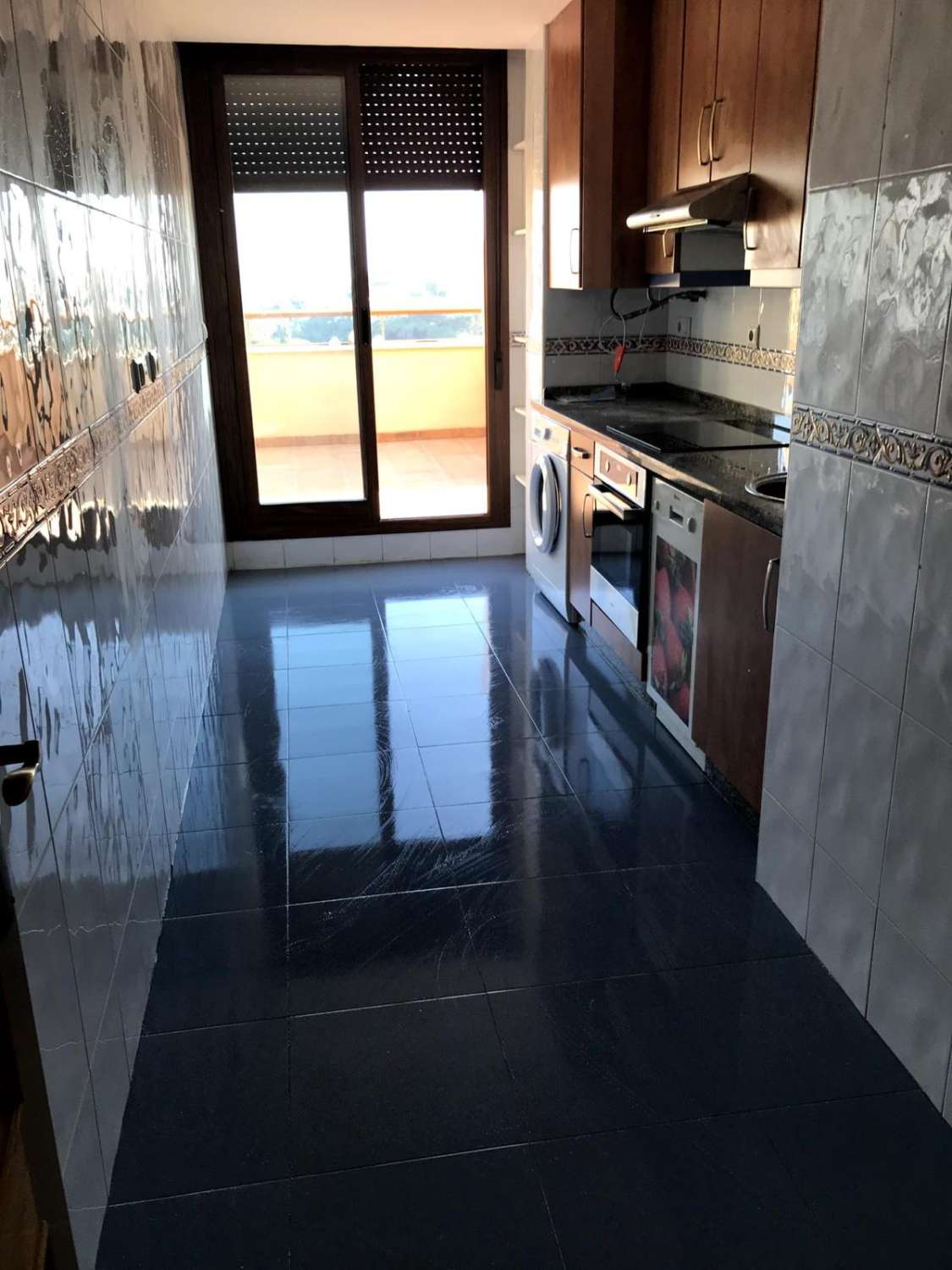 LARGA TEMPORADA.Atico duplex en Benalmadena (Torrequebrada)