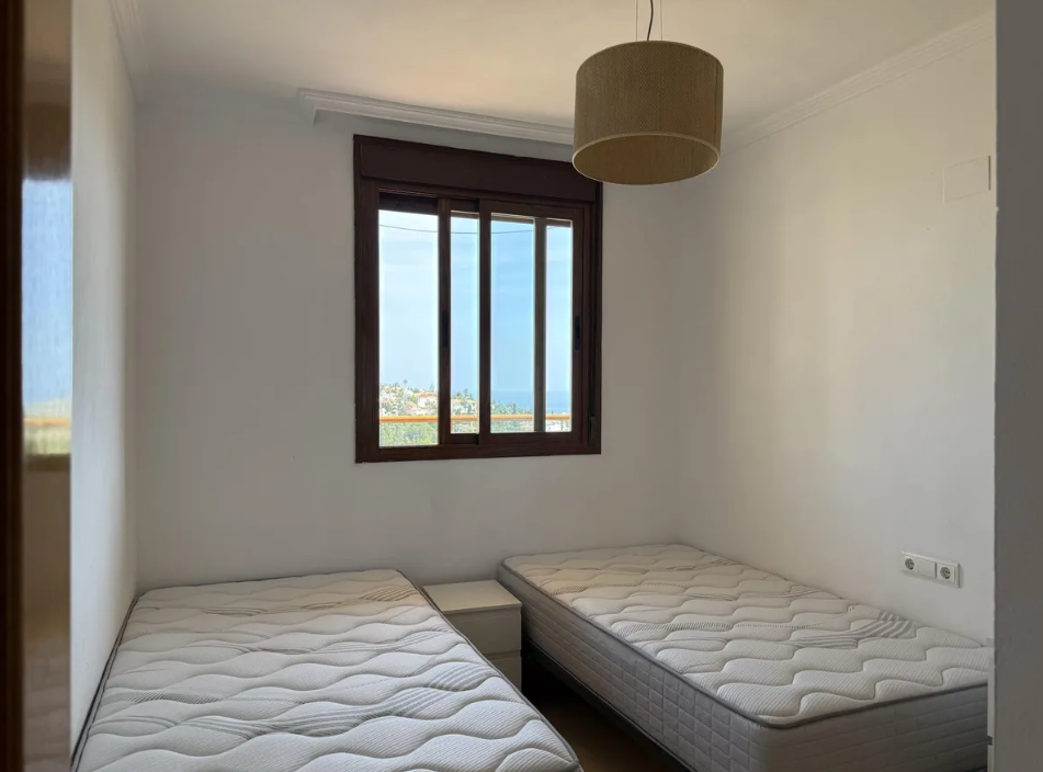 LARGA TEMPORADA.Atico duplex en Benalmadena (Torrequebrada)