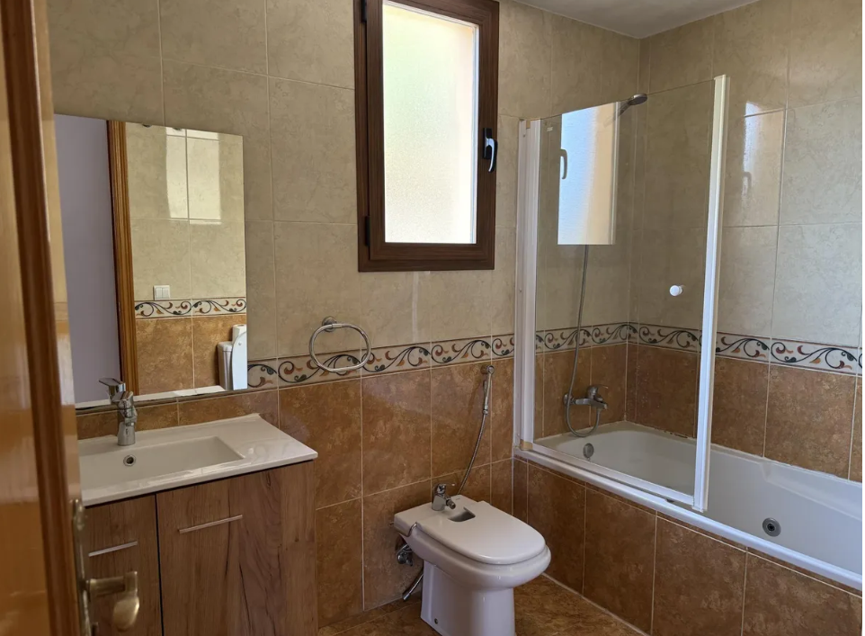 LARGA TEMPORADA.Atico duplex en Benalmadena (Torrequebrada)