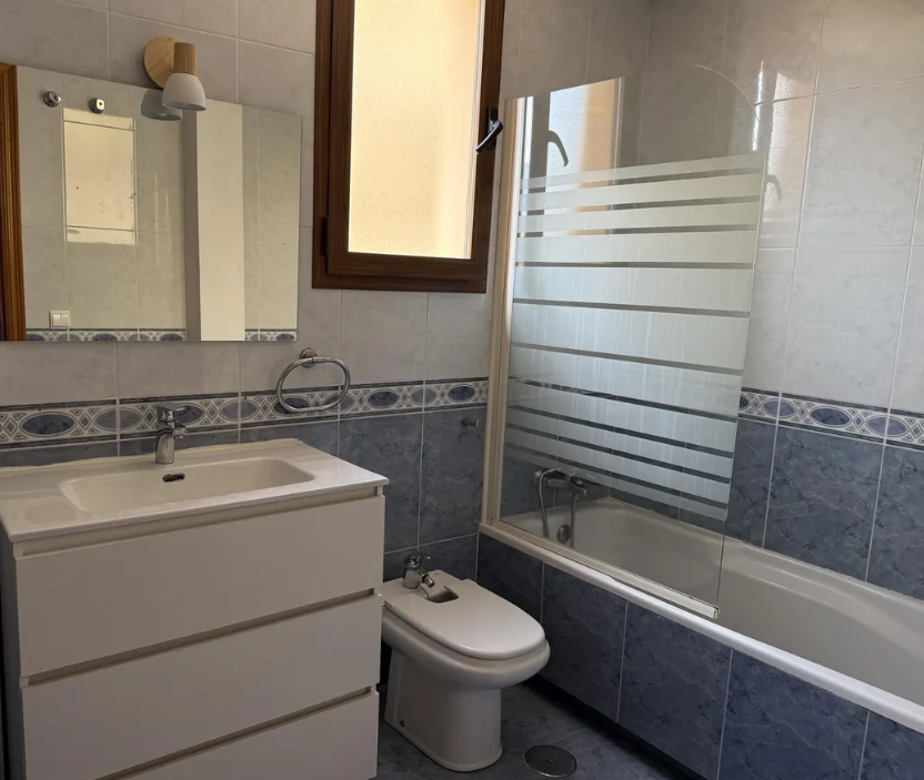 LARGA TEMPORADA.Atico duplex en Benalmadena (Torrequebrada)
