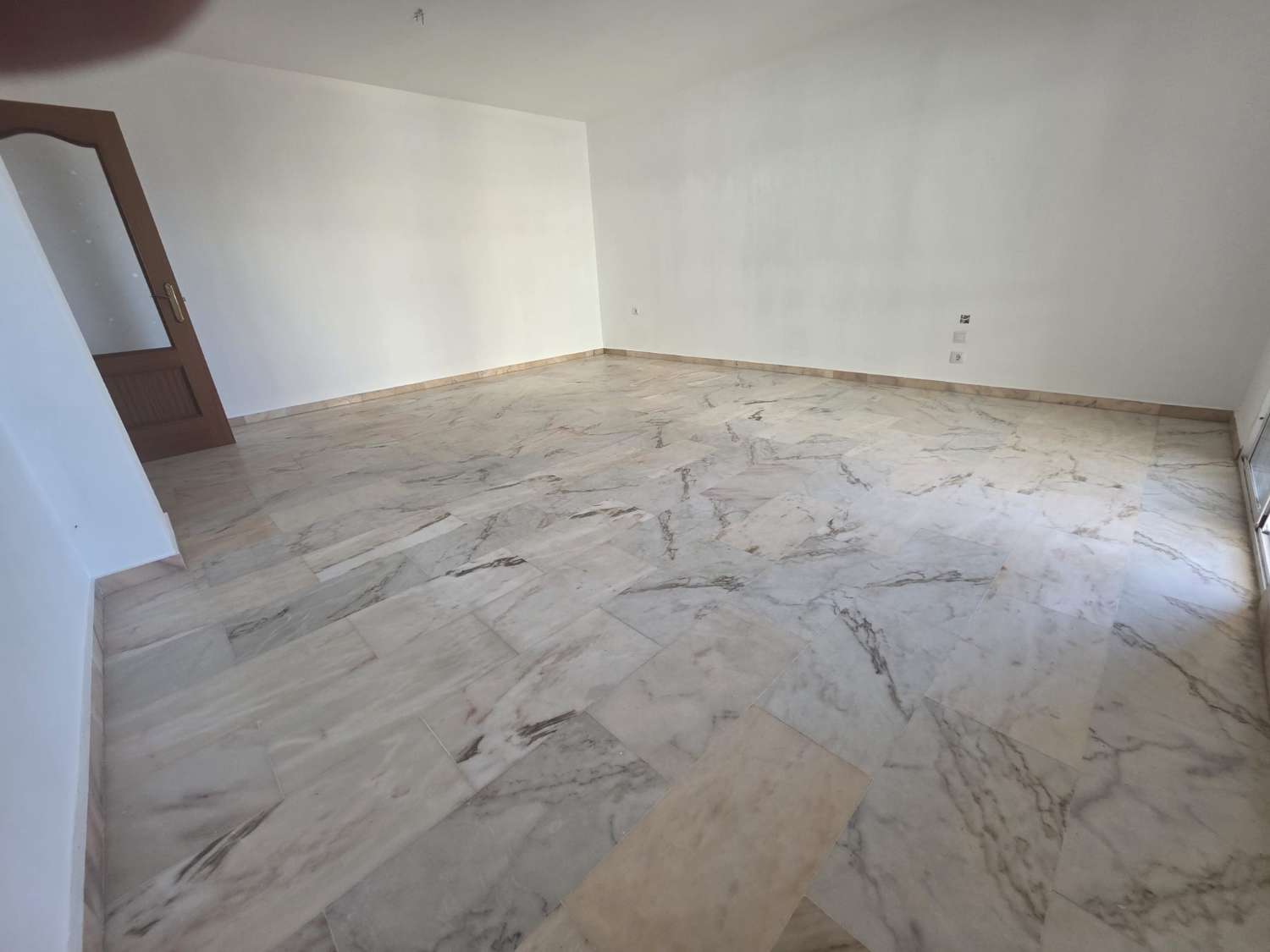 Se vende apartamento de 3 dormitorios a 3 minutos de la playa – Benalmádena