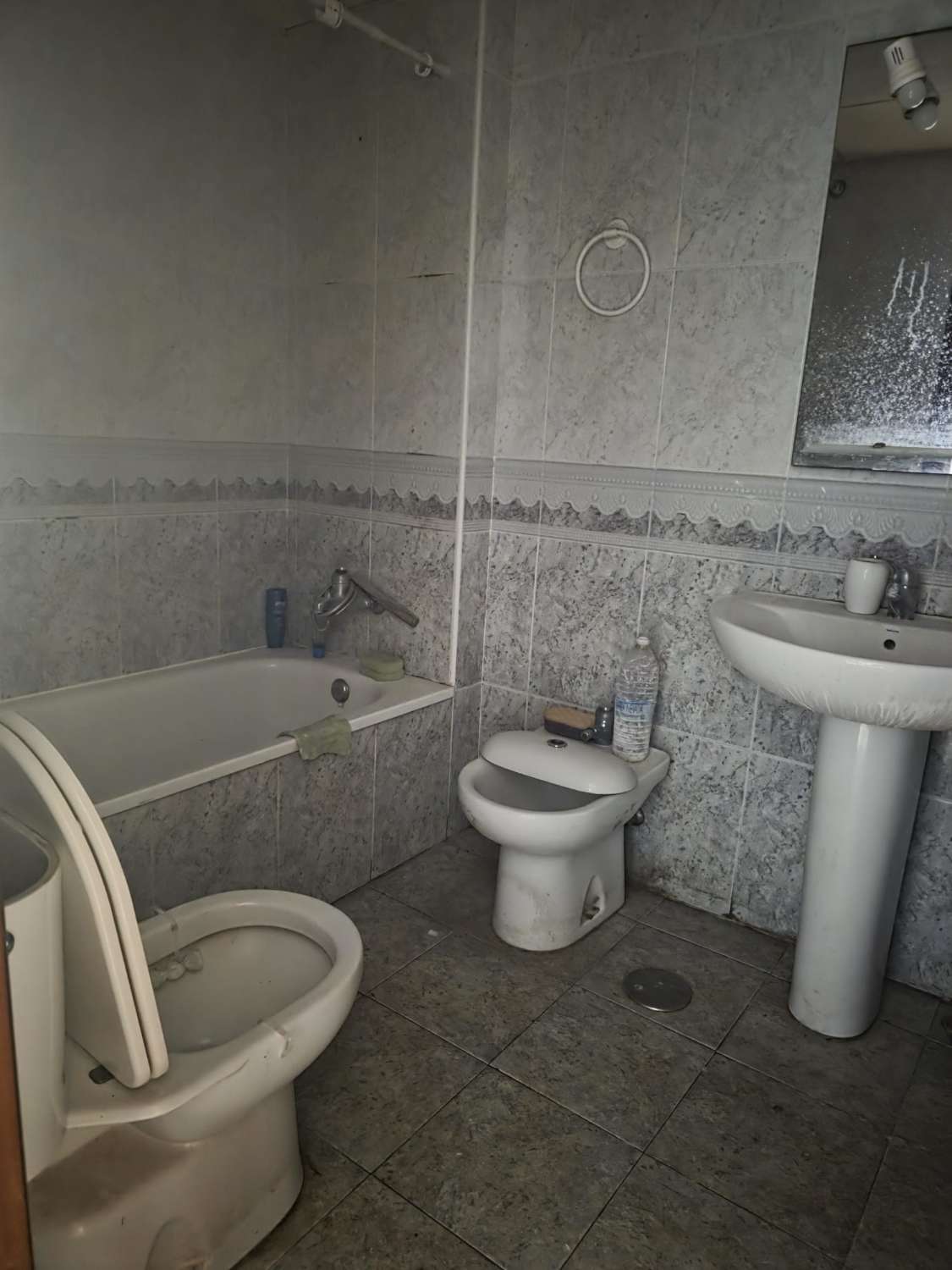Se vende apartamento de 3 dormitorios a 3 minutos de la playa – Benalmádena