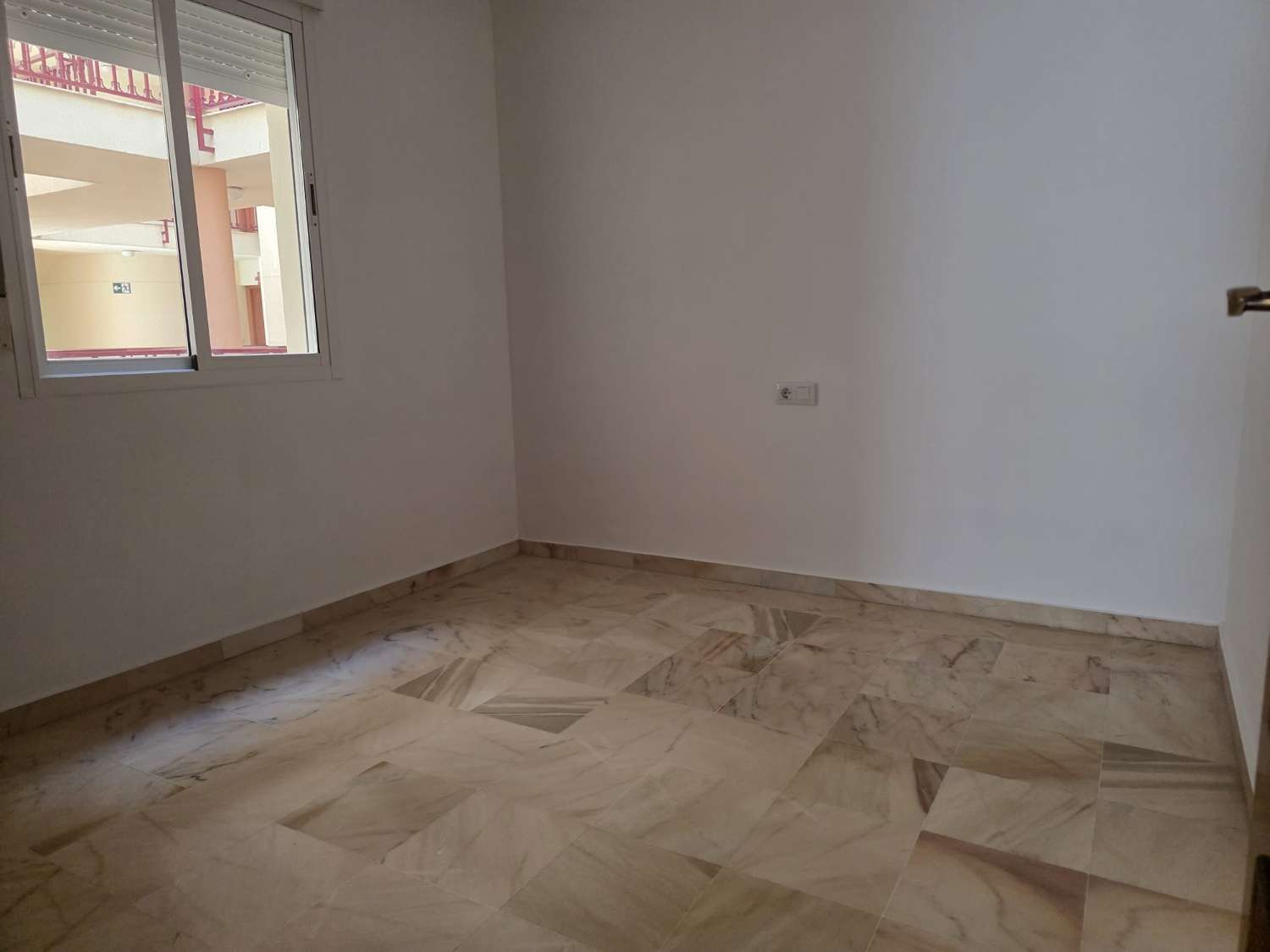 Se vende apartamento de 3 dormitorios a 3 minutos de la playa – Benalmádena
