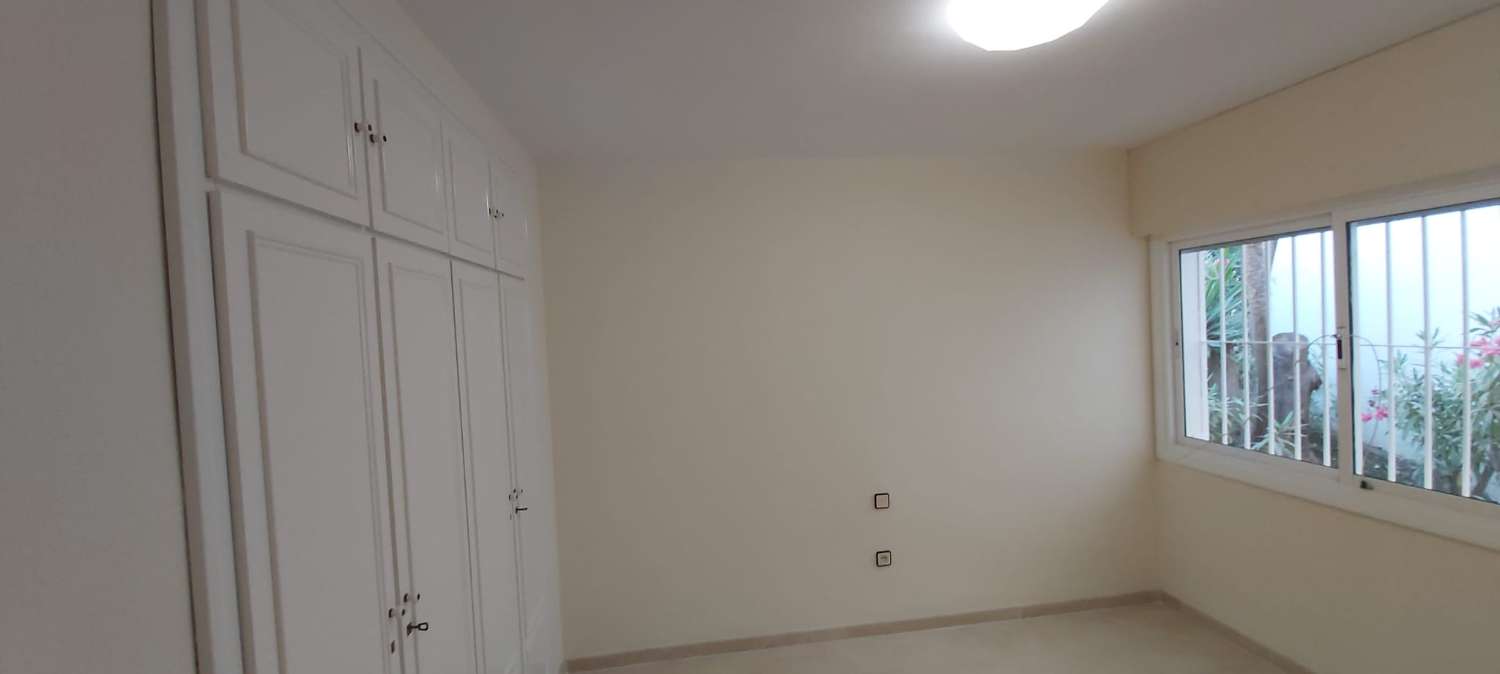 Lungo termine - Magnifico attico luminoso con 3 camere da letto in affitto a Benalmadena