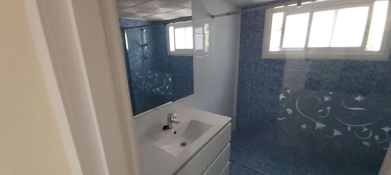Lungo termine - Magnifico attico luminoso con 3 camere da letto in affitto a Benalmadena