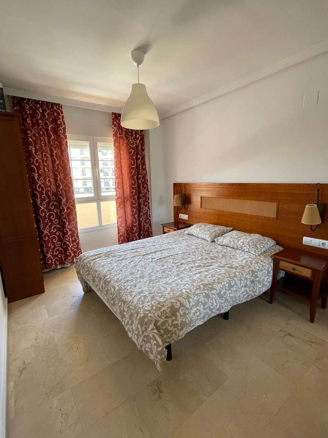 LANGSIKTIG - FIN LEILIGHET TIL LEIE I TORREQUEBRADA, BENALMADENA