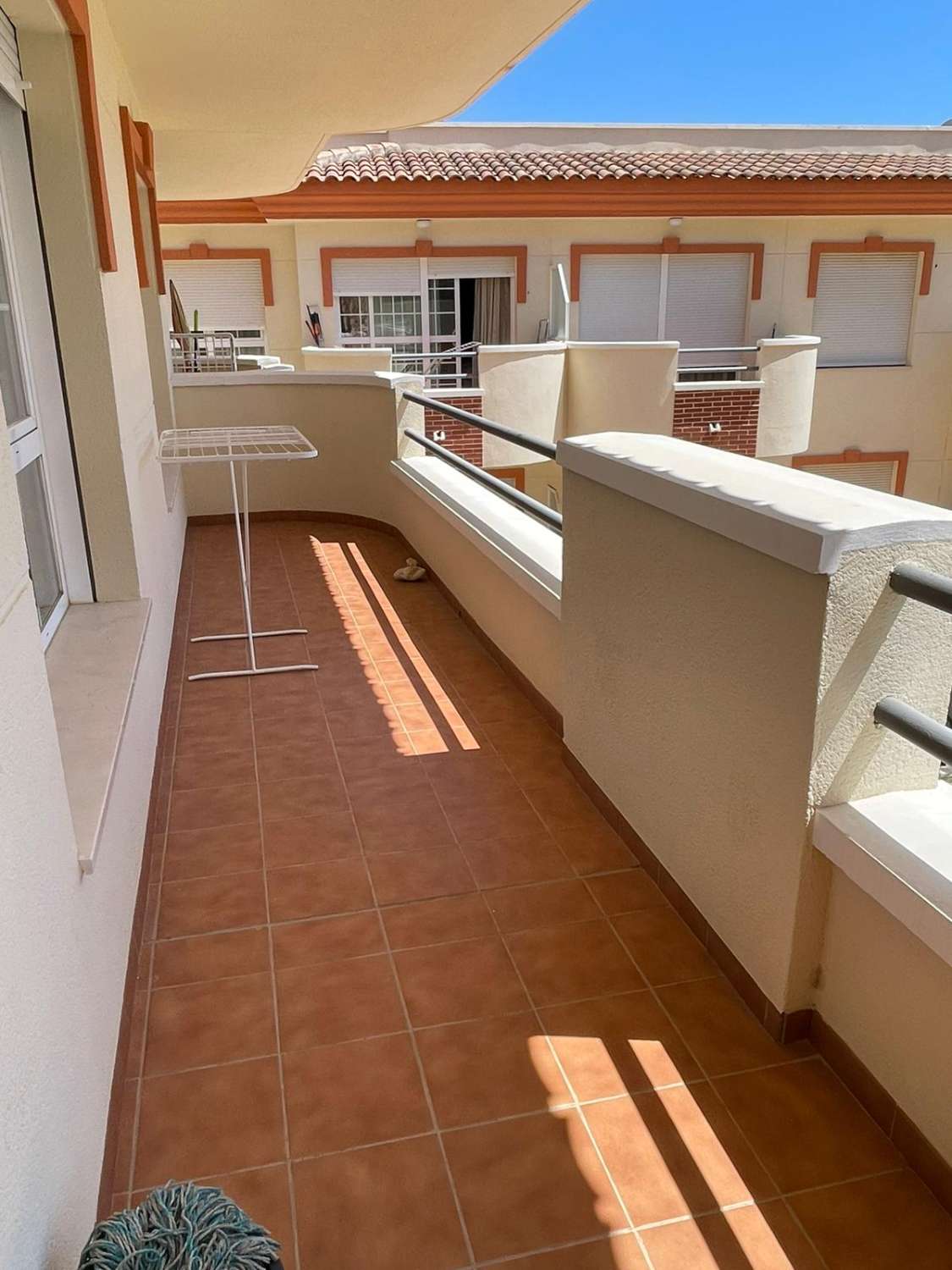 LANGSIKTIG - FIN LEILIGHET TIL LEIE I TORREQUEBRADA, BENALMADENA