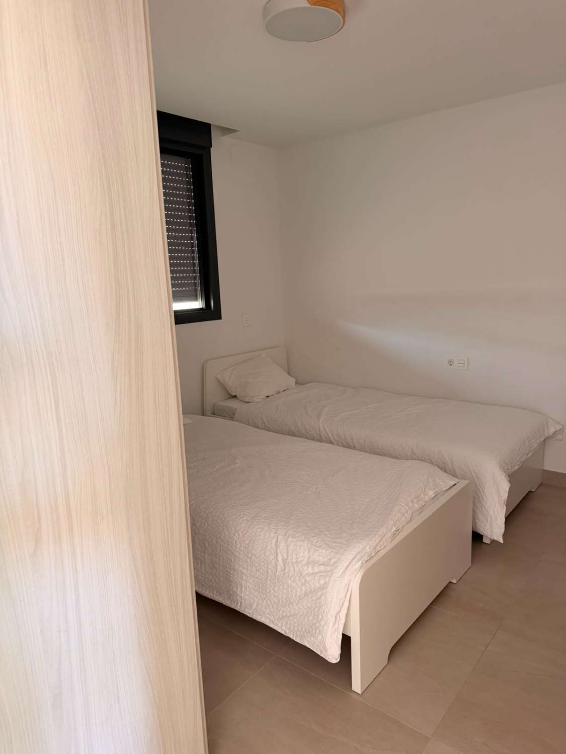 LARGA TEMPORADA SE ALQUILA  DESDE 01/09/2026 BONITO  APARTAMENTO CON VISTAS AL MAR  EN ZONA DE CARVAJAL