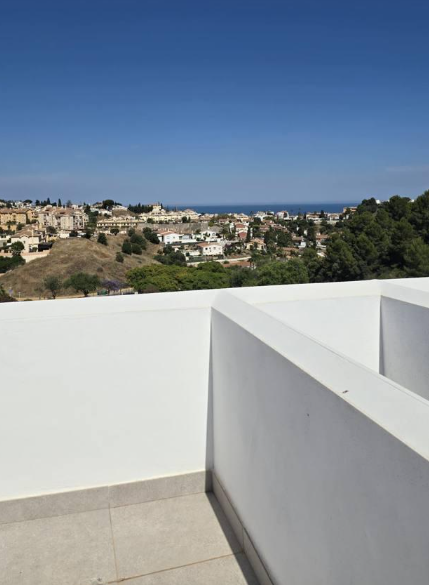 Larga temporada, se alquila magnifico atico con mejores vistas en Fuengirola