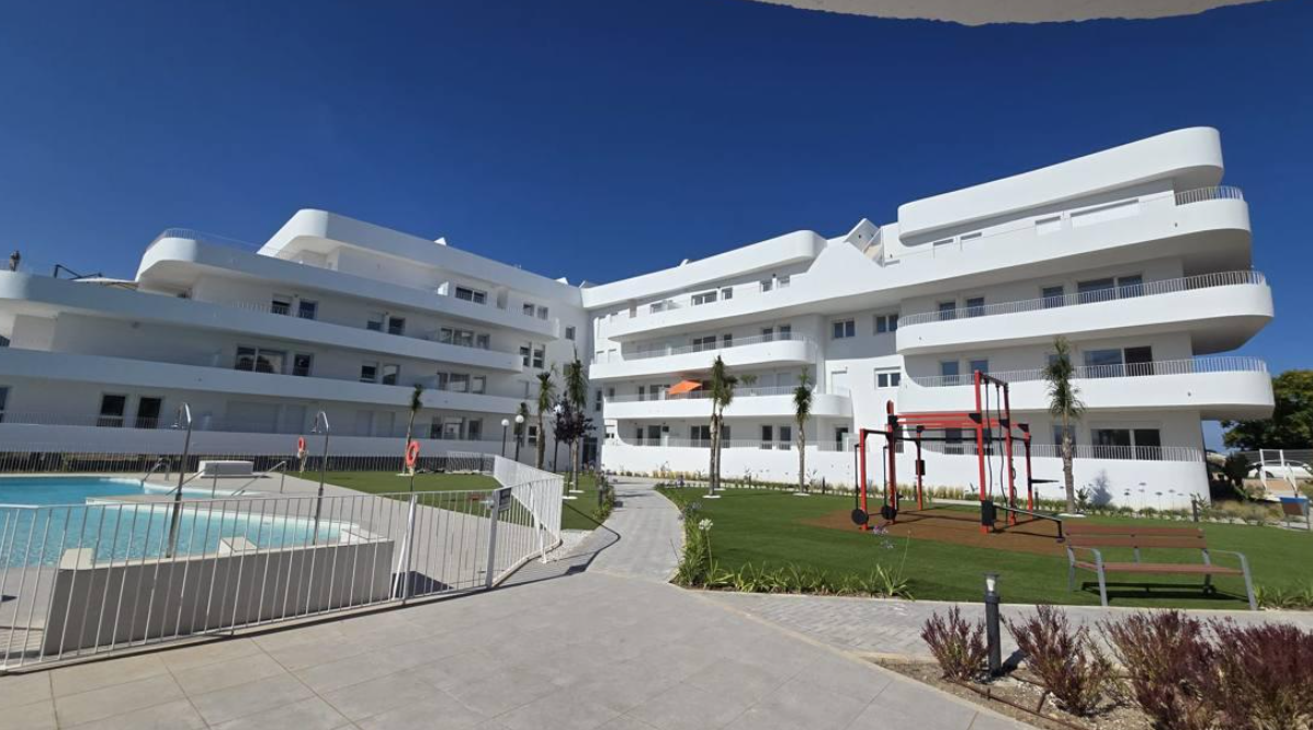 Larga temporada, se alquila magnifico atico con mejores vistas en Fuengirola