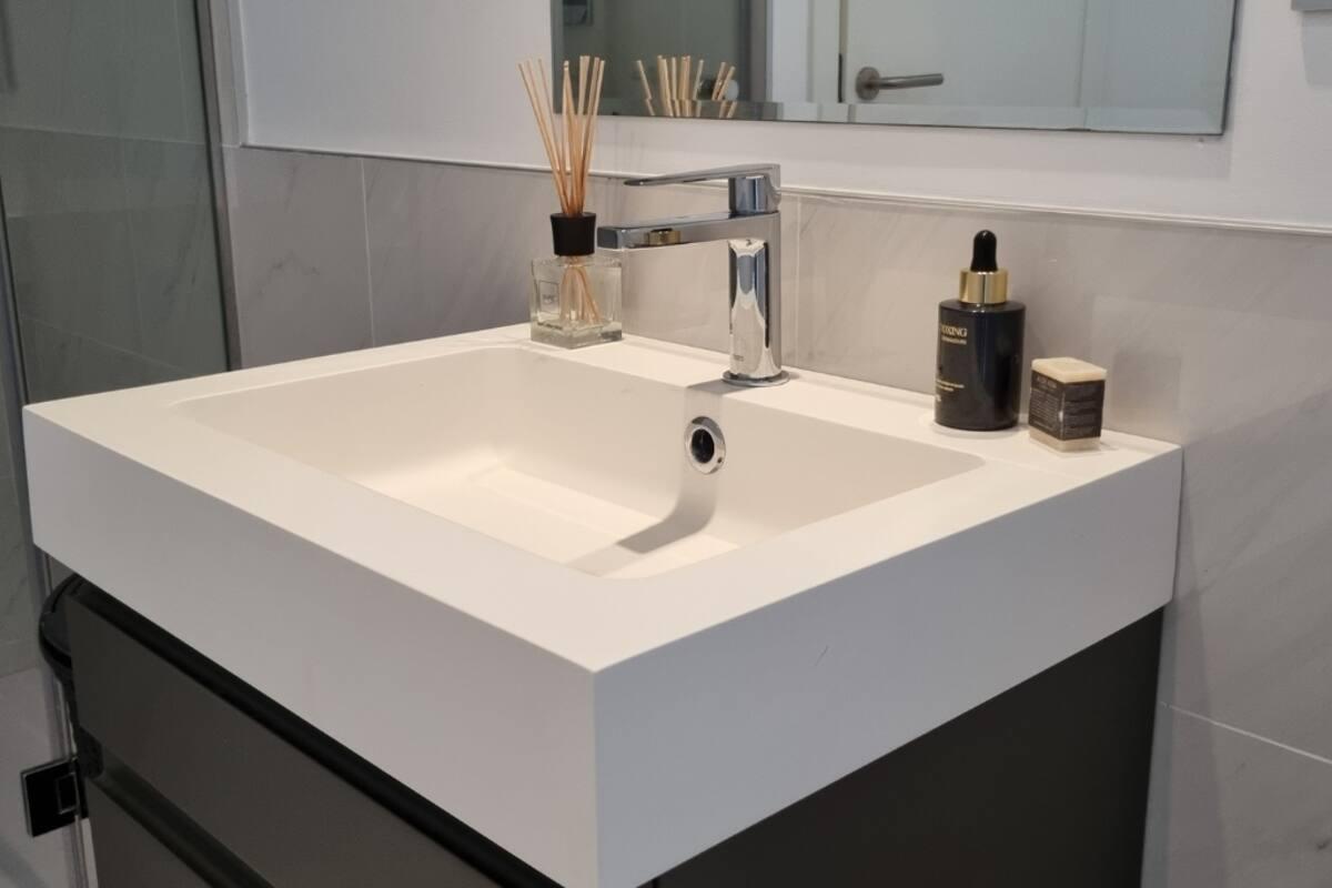 Langetermijnpenthouse met zeezicht te huur in Estepona