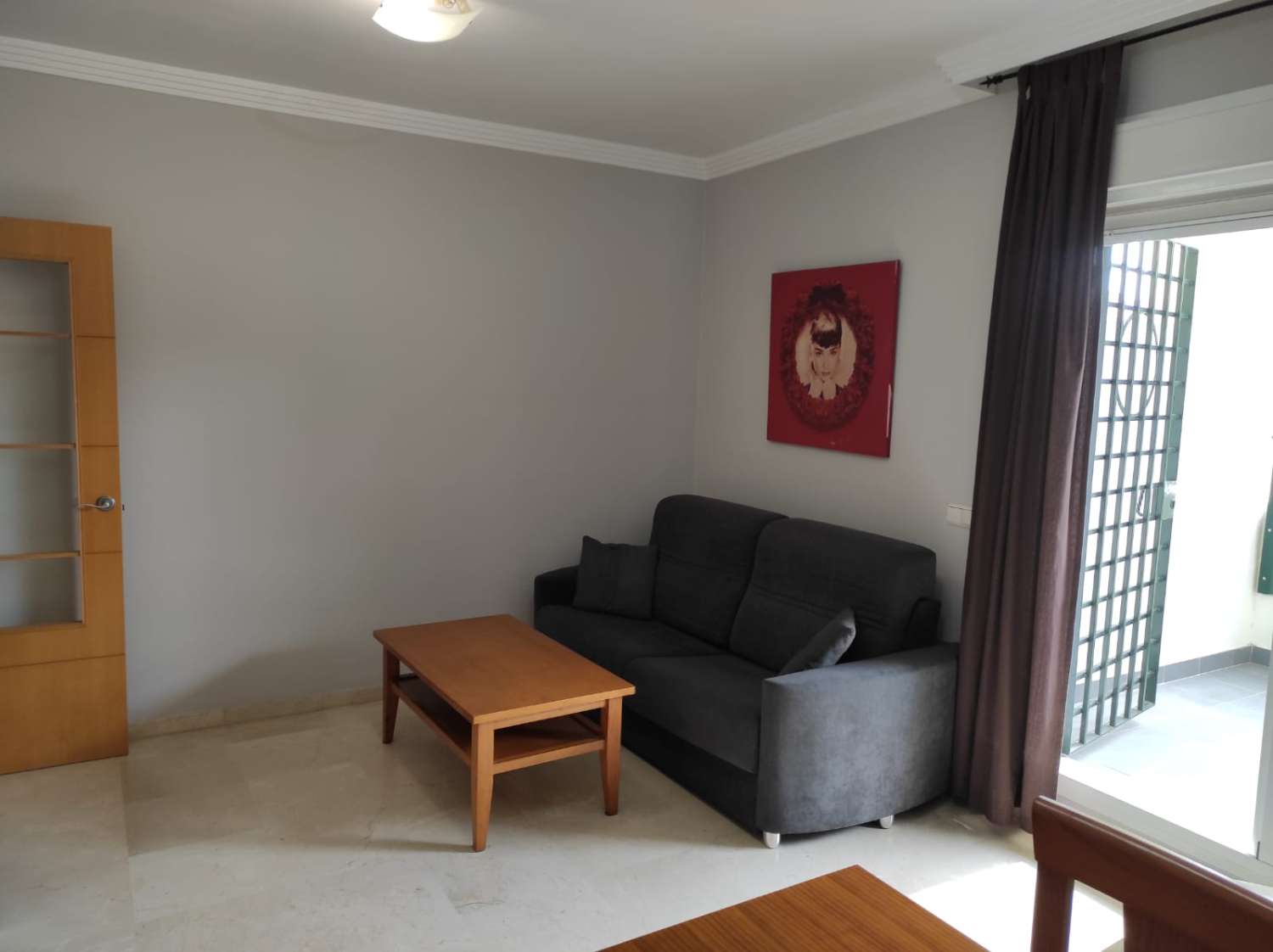SE ALQUILA HERMOSO APARTAMENTO PARA LARGA TEMPORADA EN TORREQUEBRADA (BENALMÁDENA).