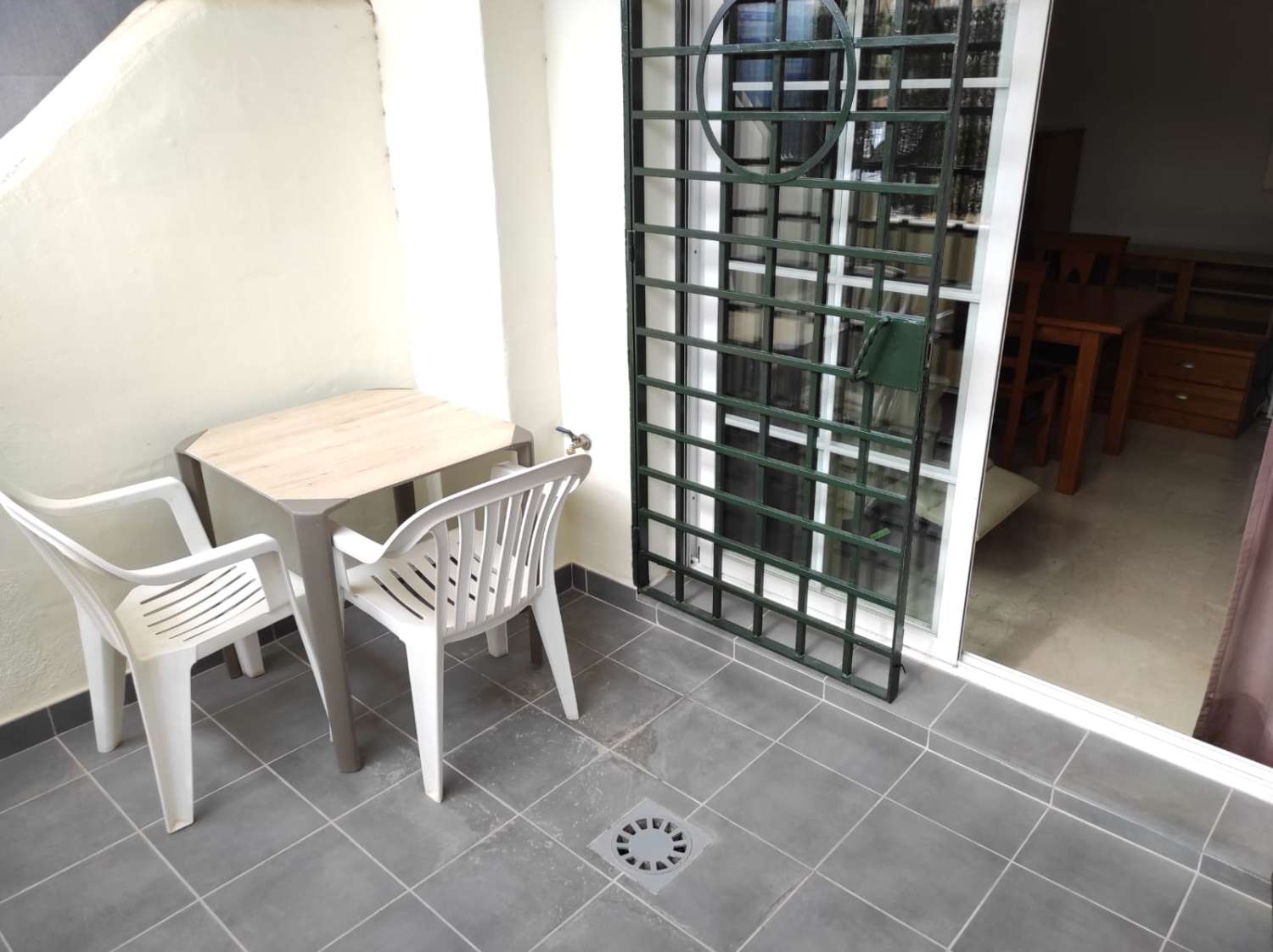 SE ALQUILA HERMOSO APARTAMENTO PARA LARGA TEMPORADA EN TORREQUEBRADA (BENALMÁDENA).