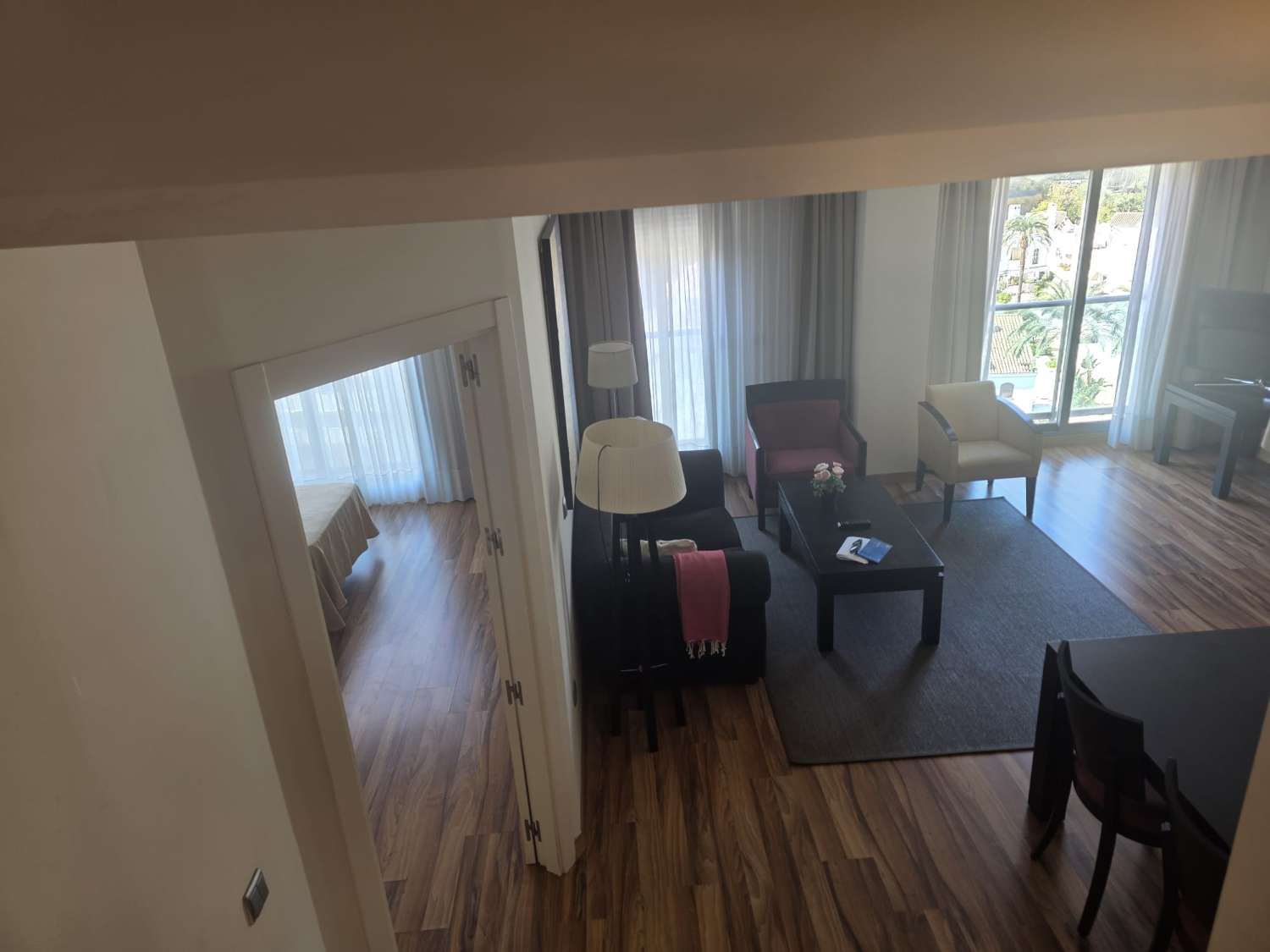 Se alquila desde 12/10/2026 hasta 31/05/2027  magnifico apartamento situado muy cerca de la playa en  Benalmádena acon suministros incluidos