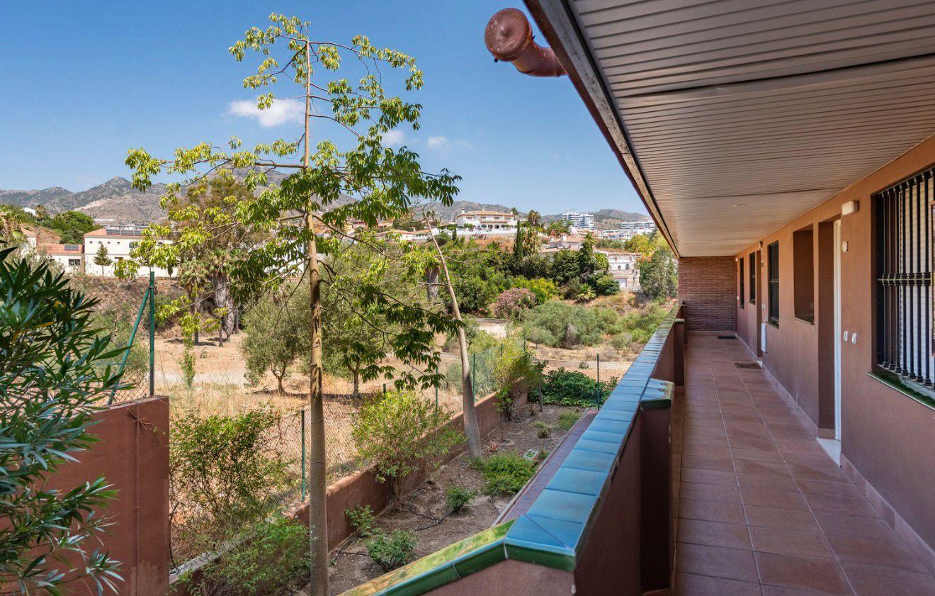 Alquiler desde ahora hasta 31/05/2027 magnífico apartamento con vistas al mar a 3 minutos de la playa – Benalmádena