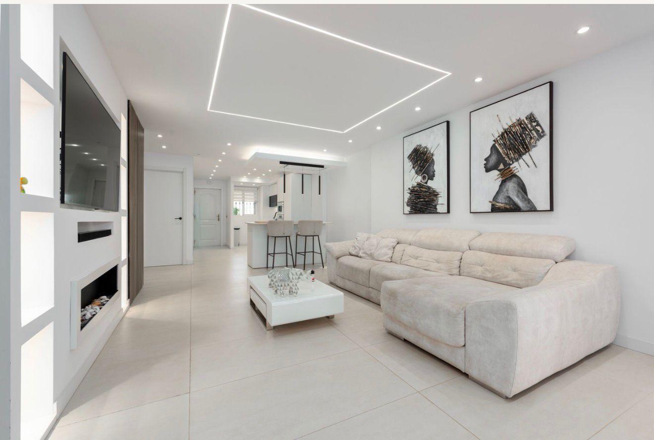 Alquiler desde ahora hasta 31/05/2027 magnífico apartamento con vistas al mar a 3 minutos de la playa – Benalmádena