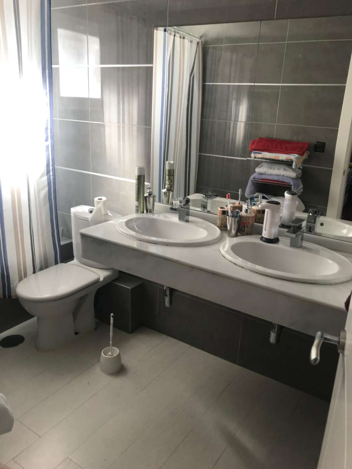 Se alquila  desde hasta 30/06/26 y desde 01/09/2026 hasta 30/06/2027 Impresionante chalet adosado en zona residencial en Benalmádena