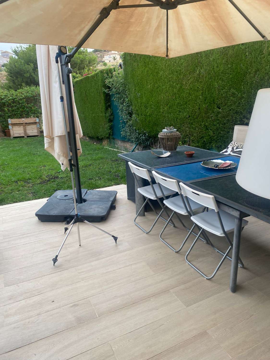 Se alquila  desde hasta 30/06/26 y desde 01/09/2026 hasta 30/06/2027 Impresionante chalet adosado en zona residencial en Benalmádena