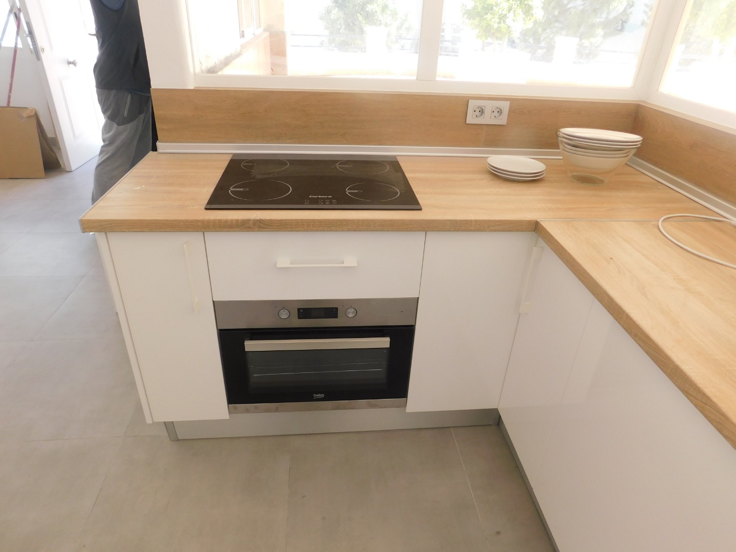 SE ALQUILA HASTA 30.6.26  BONITO APARTAMENTO CON VISTAS AL MAR  EN BENALMADENA.